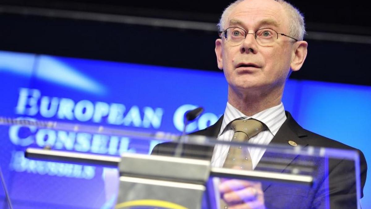 Van Rompuy: Decizia Ciprului de a impune pierderi deponenţilor nu stabileşte un precedent în UE