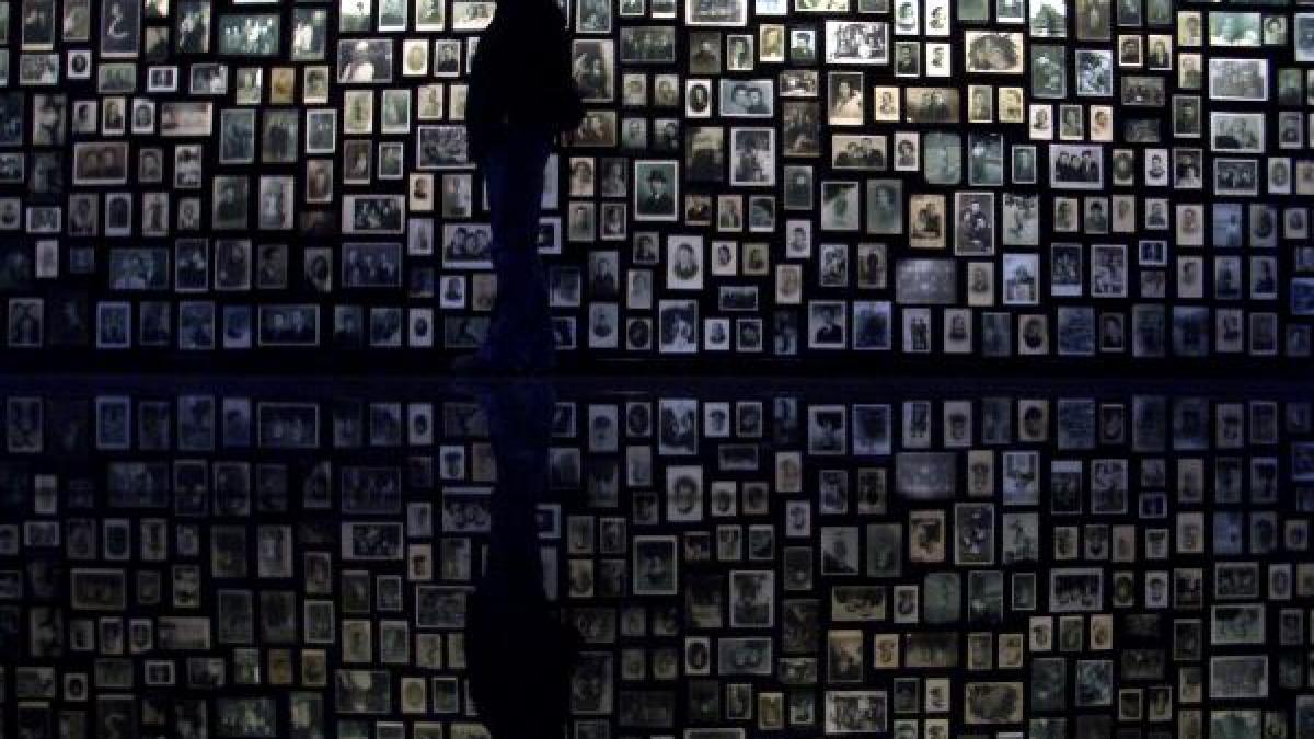 Zeci de gardieni de la lagărul Auschwitz-Birkenau, anchetaţi de autorităţile germane