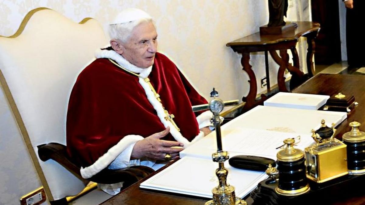 Fostul Suveran Pontif, grav bolnav. &quot;Nu va mai fi printre noi pentru mult timp&quot;