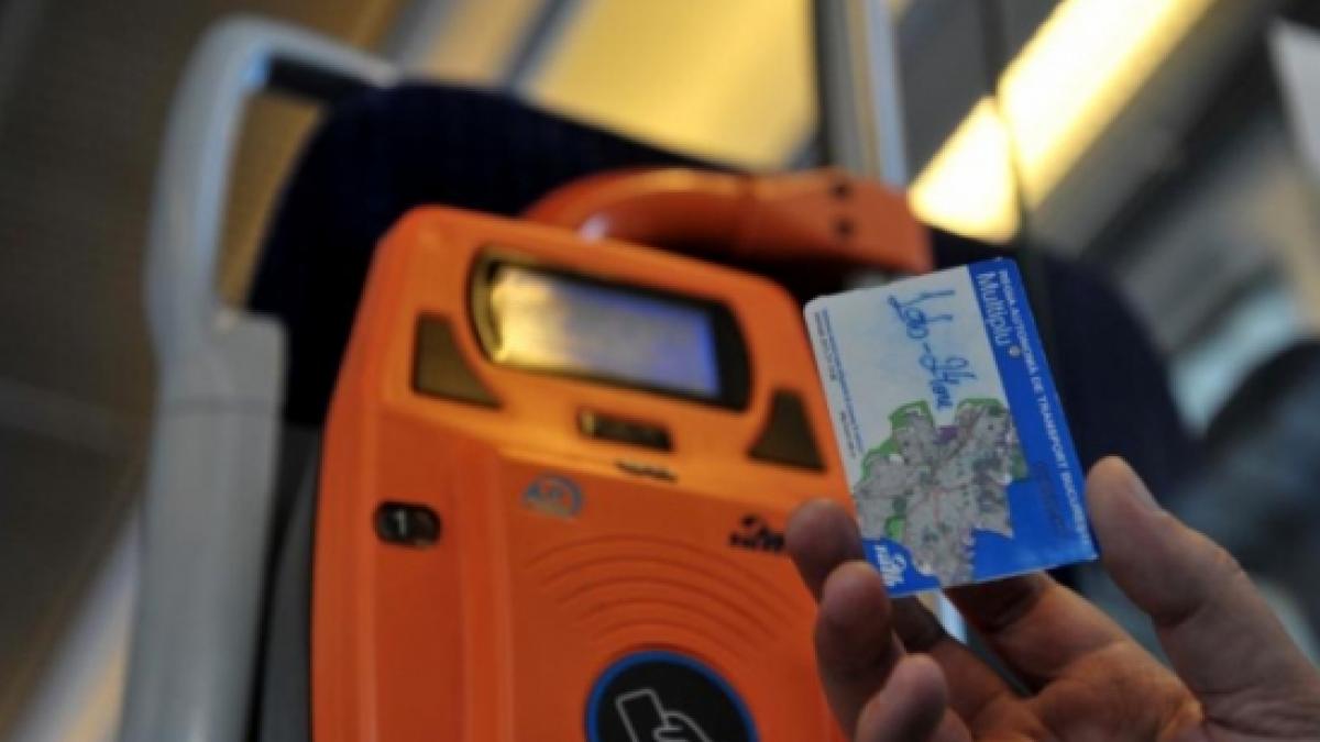 Activitatea RATB, criticată dur de Sorin Oprescu: Este o gaură neagră în bugetul Primăriei Capitalei şi în buzunarul bucureştenilor