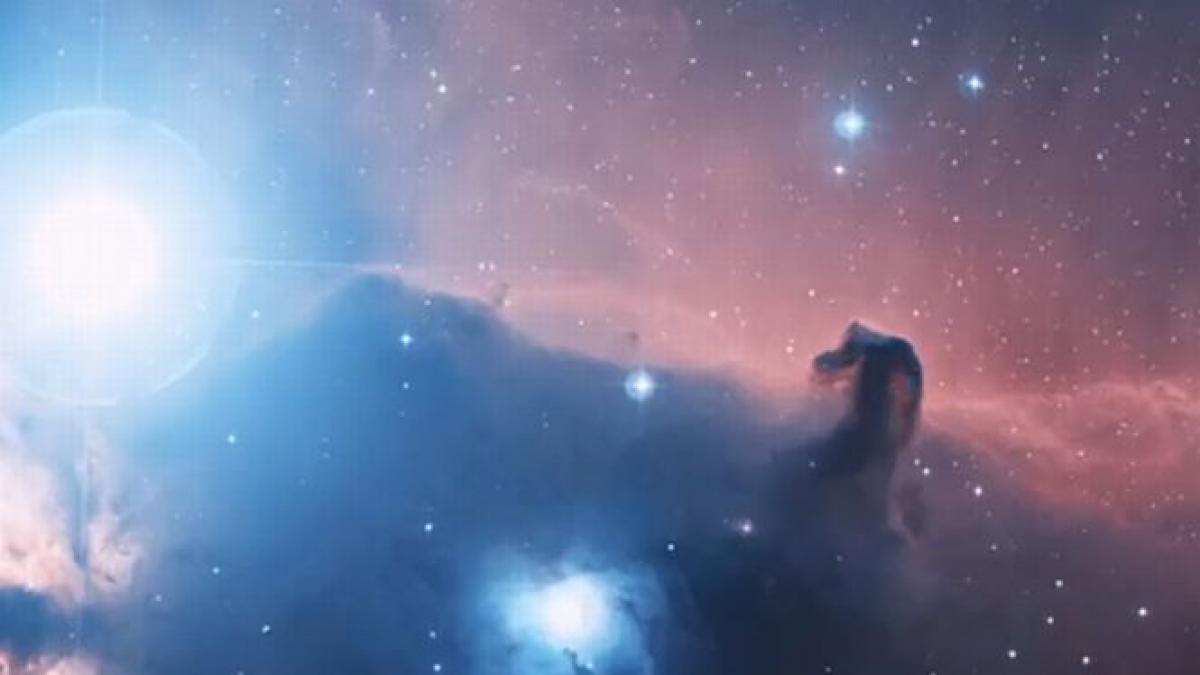 Telescopul Hubble îşi serbează cea de-a 23-a aniversare printr-o fotografie spectaculoasă. Nebuloasa Cap de Cal, o structură eterică şi fragilă