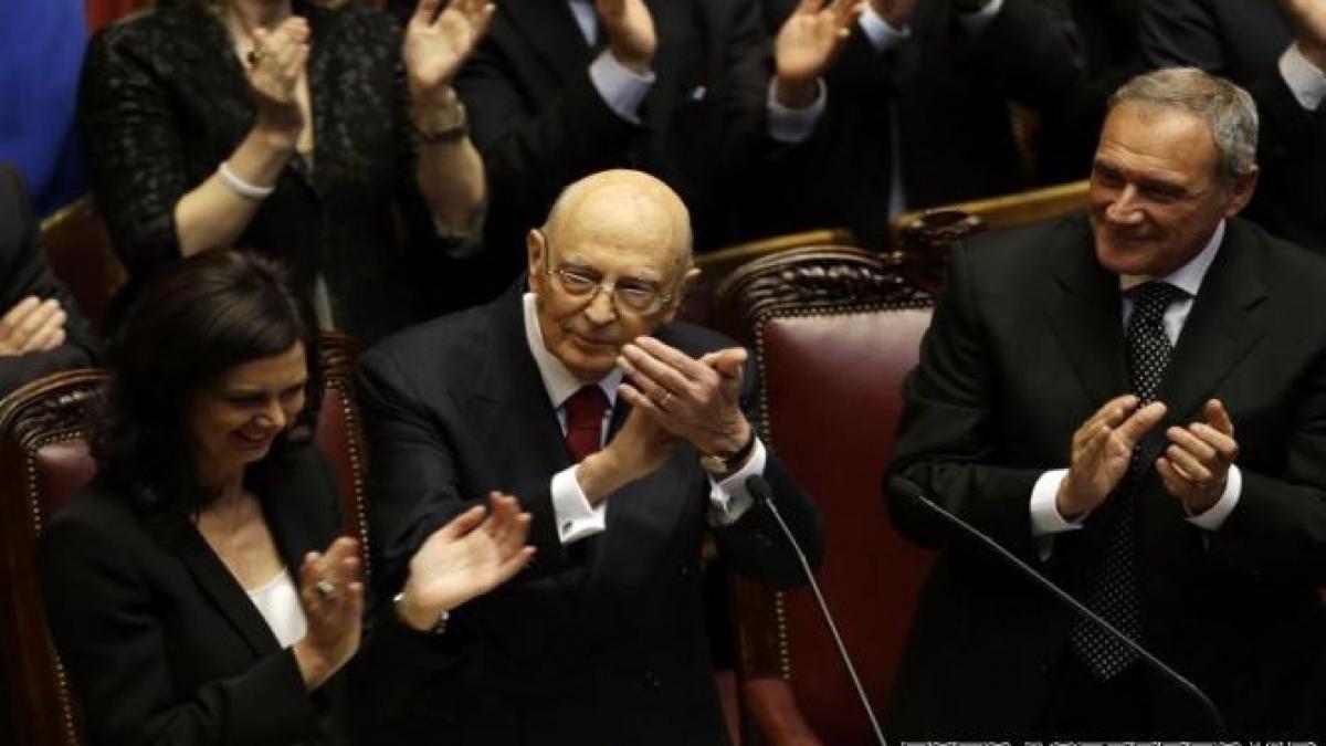 Preşedintele italian Giorgio Napolitano a depus jurământul în faţa Parlamentului şi a criticat forţele politice din Italia