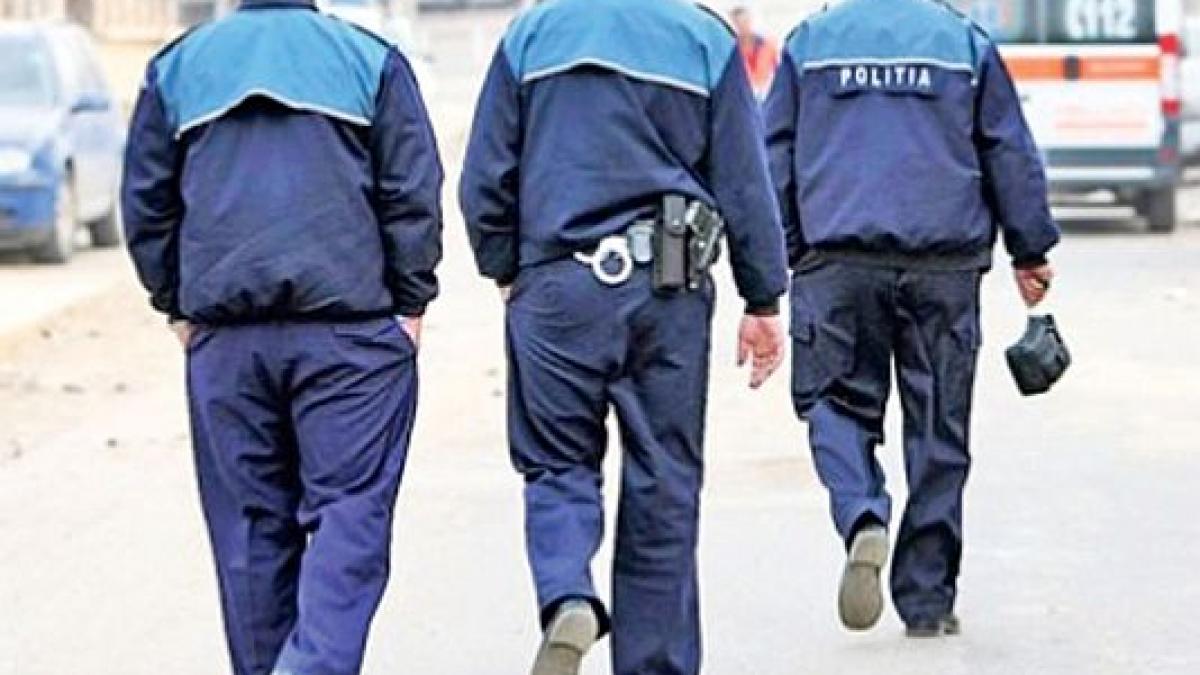 &quot;Nu îmi vine să cred&quot;. Ce a ieşit la iveală despre doi poliţişti din Buzău. Vreme de 15 ani au făcut asta