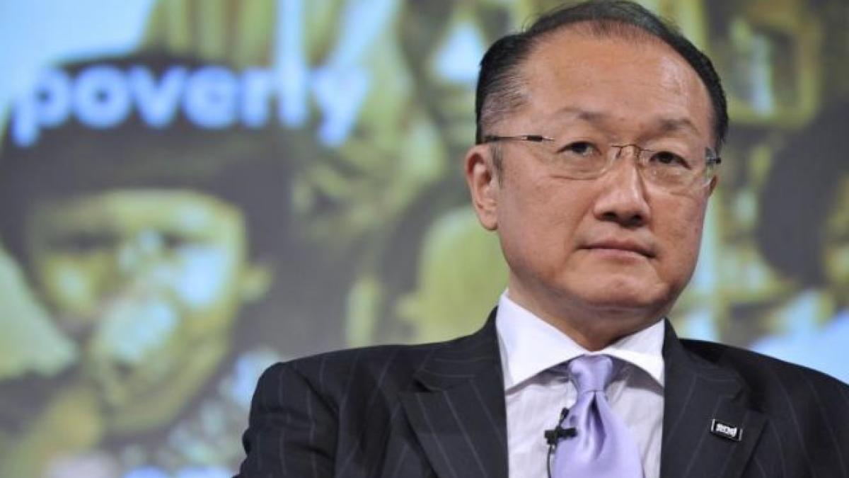 Preşedintele Băncii Mondiale, în România. Jim Yong Kim se va întâlni cu Traian Băsescu şi Victor Ponta