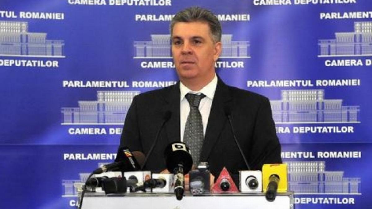 România are o &quot;pierdere necontralată de 13 milioane lei&quot;, în cazul deputaţilor care stau la hotel