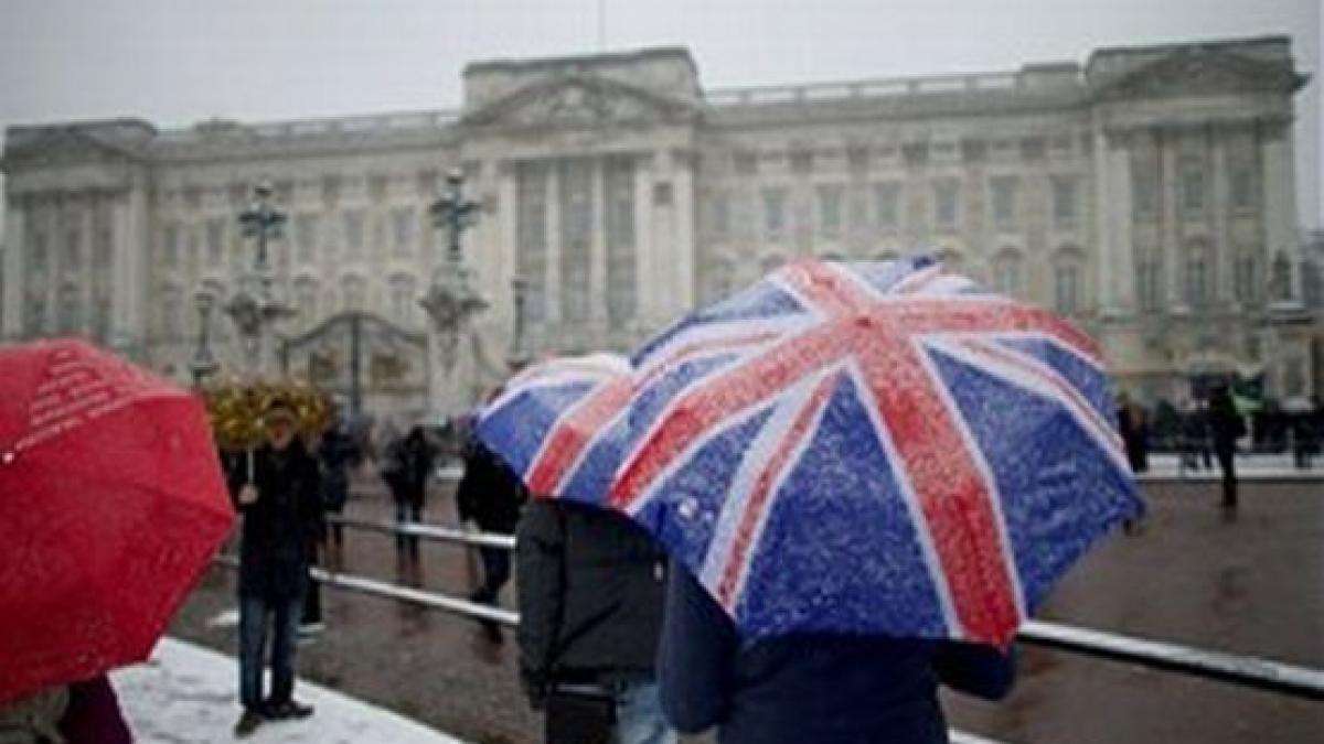 Surprize meteorologice: ZĂPADĂ de mai şi ploi abundente, în Marea Britanie