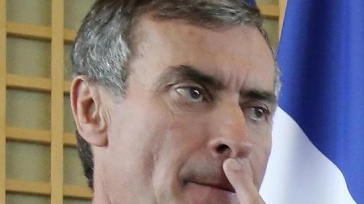 Un fost ministru francez recunoaşte că a transferat în Franţa bani deţinuţi ilegal în străinătate