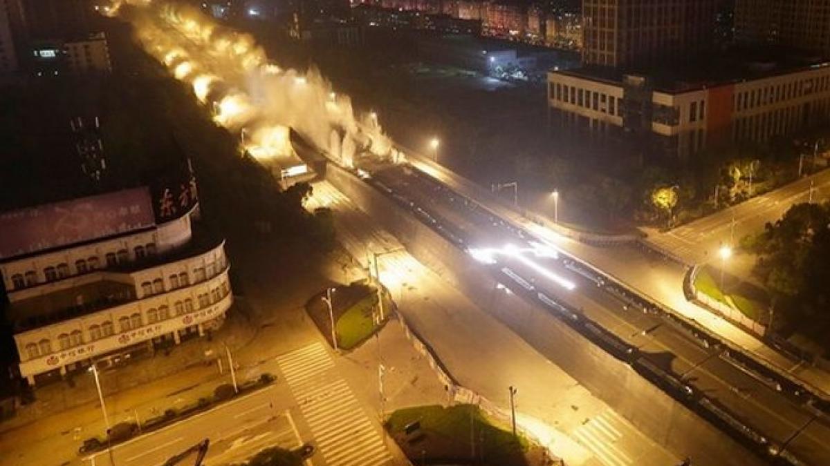 Demolare milimetrică a unui viaduct lung de 3 km