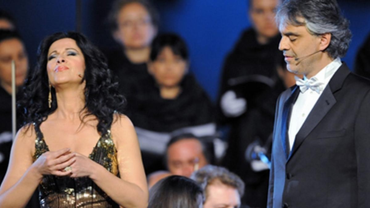 Soprana Angela Gheorghiu, pe scenă alături de Andreea Bocelli, la primul spectacol al artistului în România