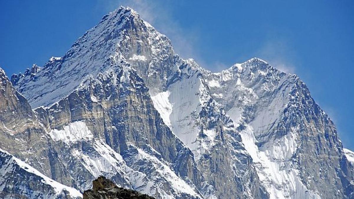 Doi alpinişti unguri, unul de origine română, dispăruţi în Munţii Himalaya. &quot;Nu s-au mai întors în tabără&quot;