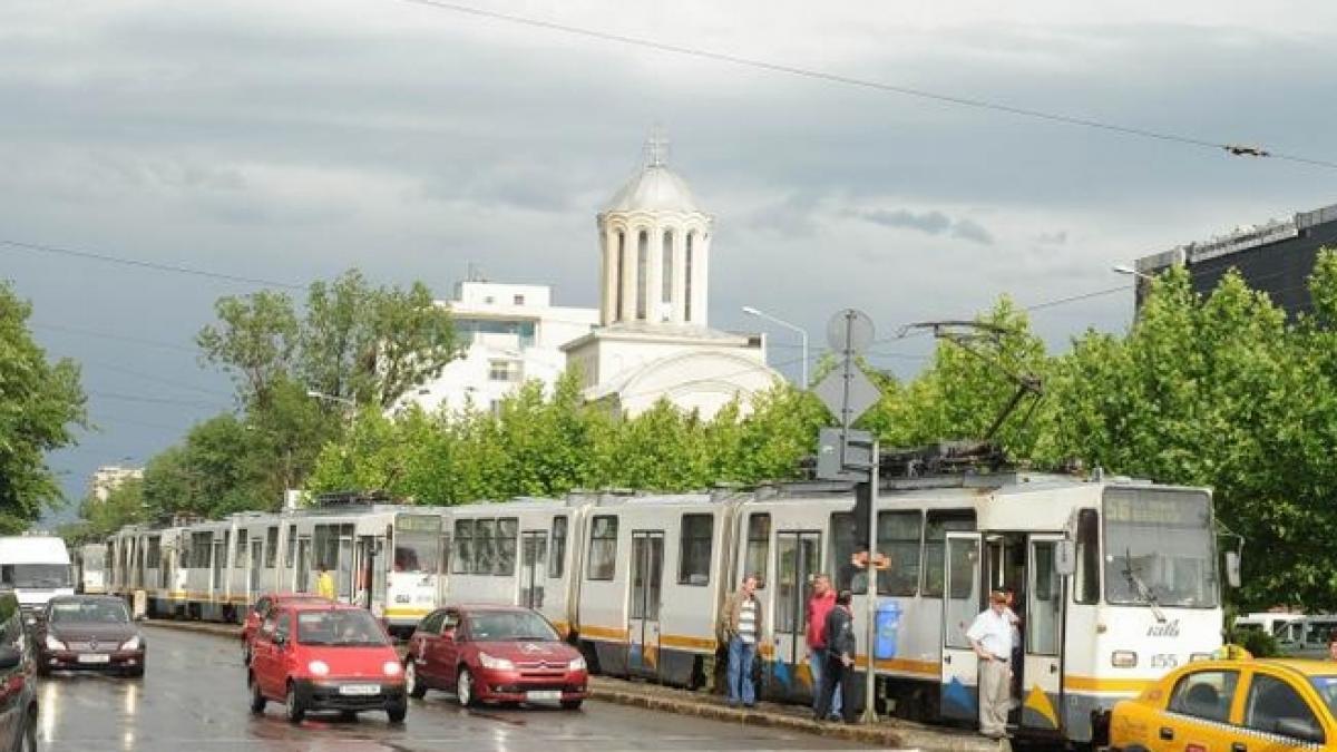 Cod galben de ploi, vânt şi grindină până la ora 18:00. Vezi zonele vizate