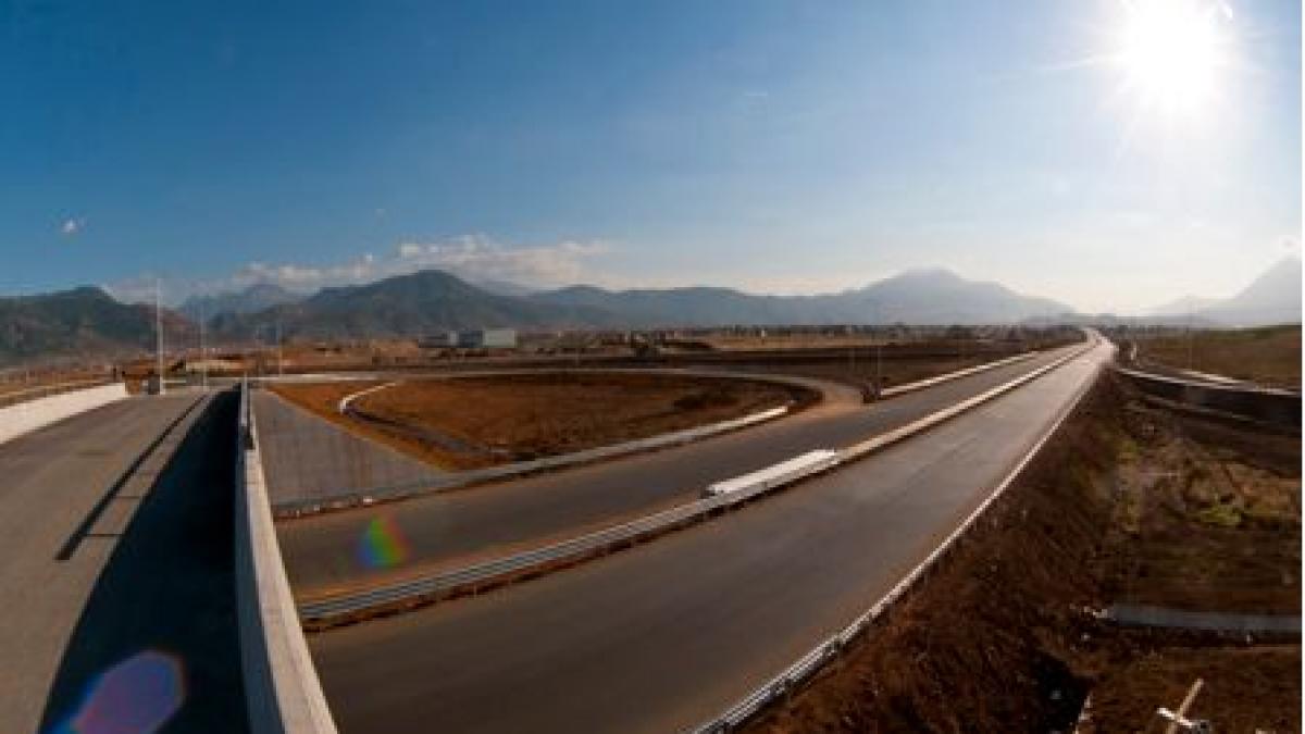 România, bătaia de joc a Bechtel. Ce AUTOSTRĂZI au construit lângă ţara noastră, în timp RECORD