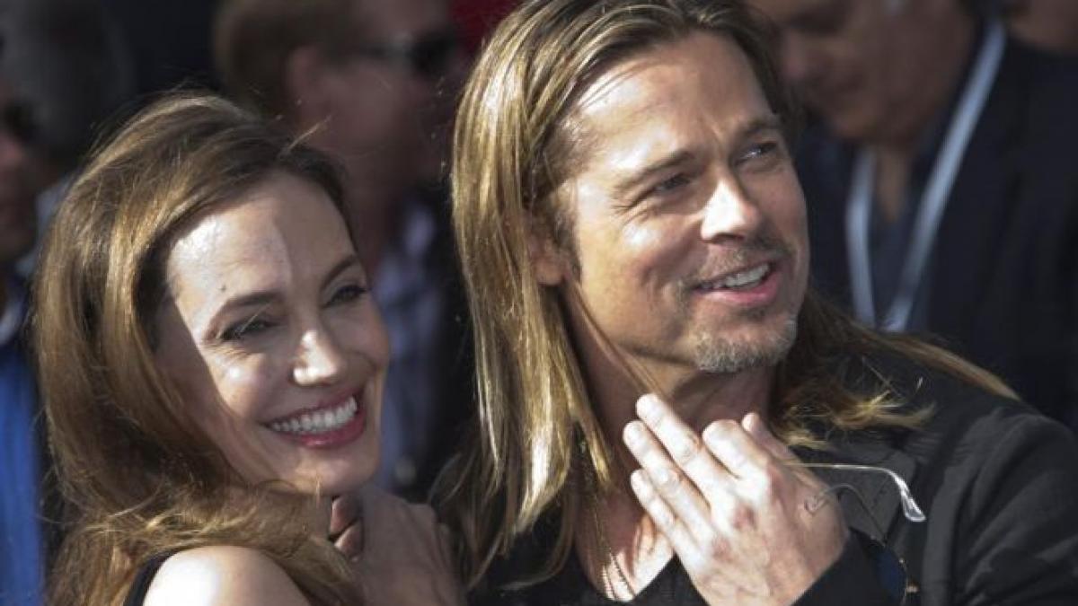 Prima apariţie publică după operaţia de dublă mastectomie. Angelina Jolie, la premiera celui mai recent film al lui Brad Pitt