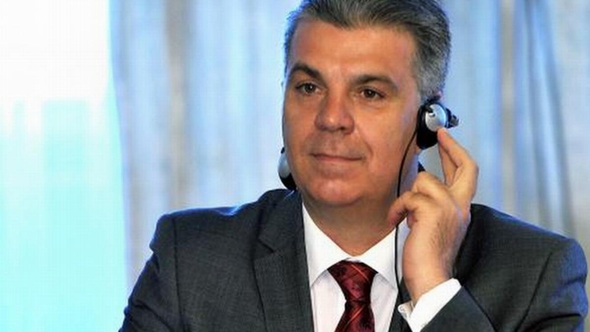 Minute nelimitate în reţea, pentru deputaţi. Contractul de telefonie a fost renegociat