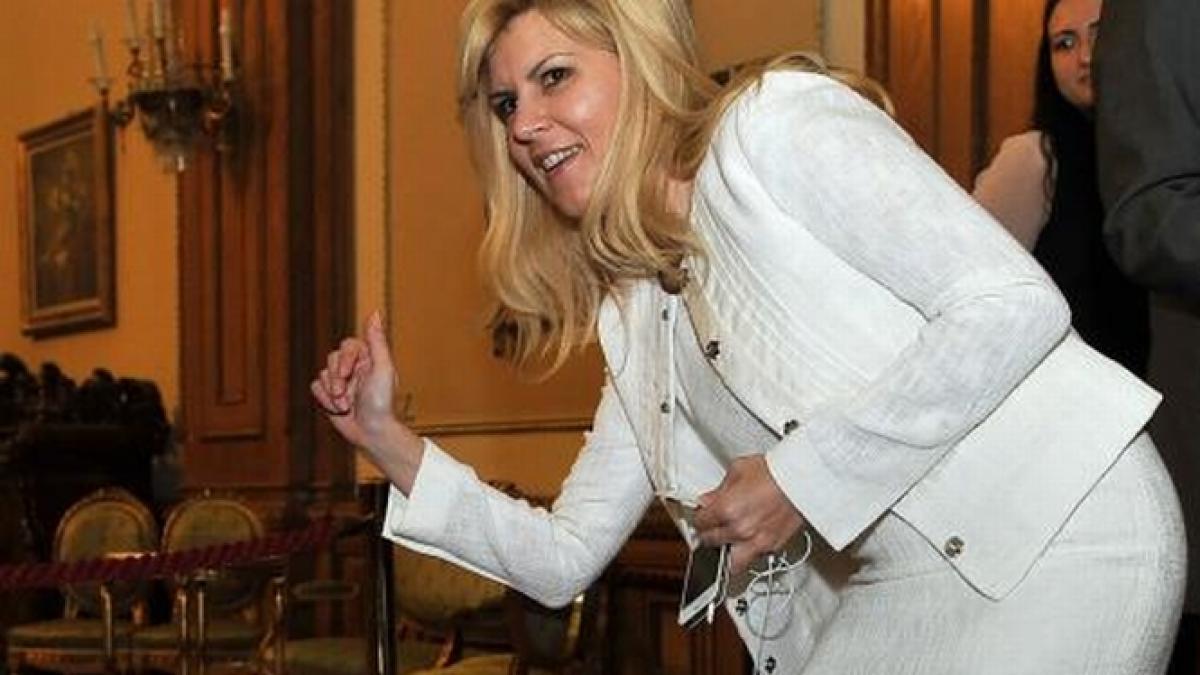 Elena Udrea se vrea PREŞEDINTE: Voi candida la Preşedinţie numai dacă va candida Ponta