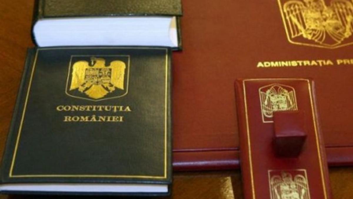 Parlamentarii au în continuare liber la traseismul politic