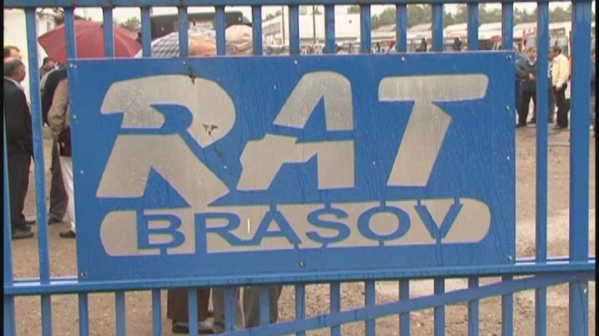 Circulaţia autobuzelor în Braşov a fost reluată. Conducerea RAT a sesizat justiţia în urma protestului spontan