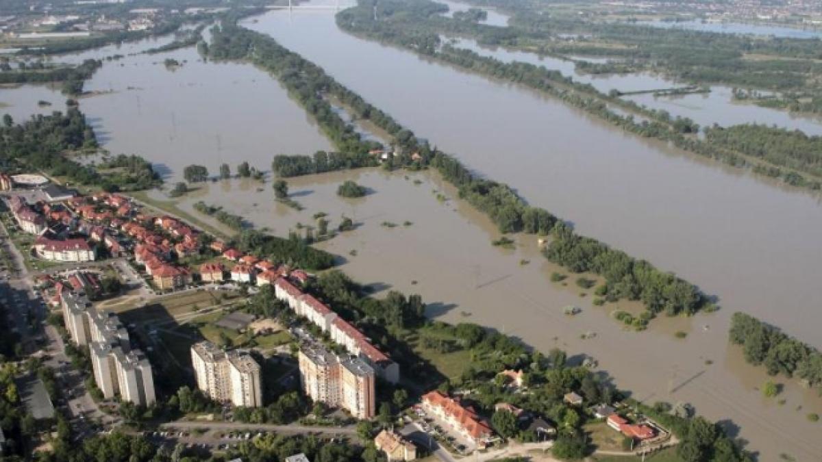 UPDATE: Dunărea a atins un nivel record de 8,90 de metri la Budapesta