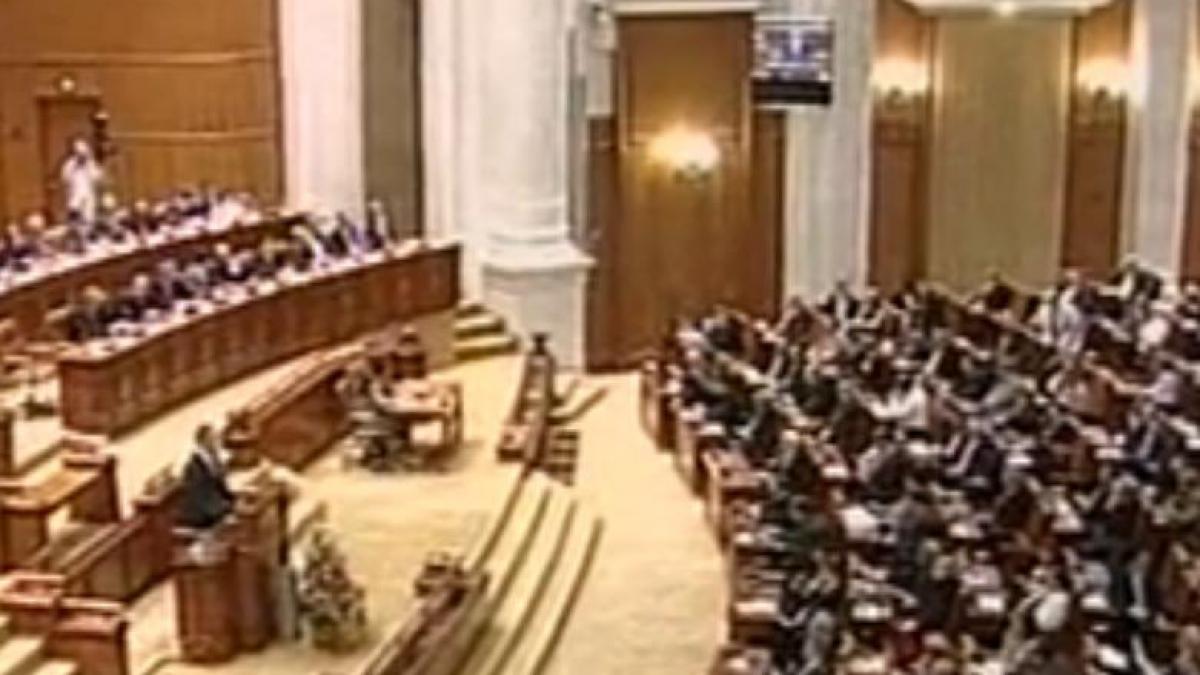 Bugetul deputaţilor pentru deplasările din 2013, aproape epuizat