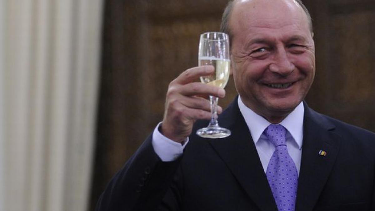 Traian Băsescu vorbeşte de cel puţin trei ori pe săptămână la telefon cu Victor Ponta. Ce părere are preşedintele despre regionalizare 