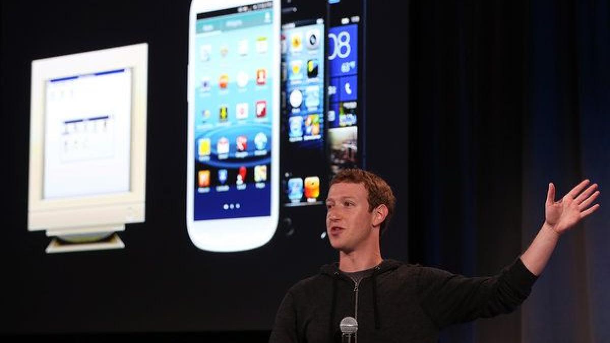 Zuckerberg negociează cu Samsung realizarea unui smartphone cu interfaţă Facebook