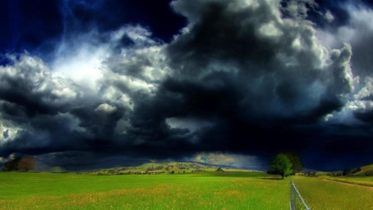 Meteorologii au emis cod portocaliu de FURTUNĂ în Maramureş