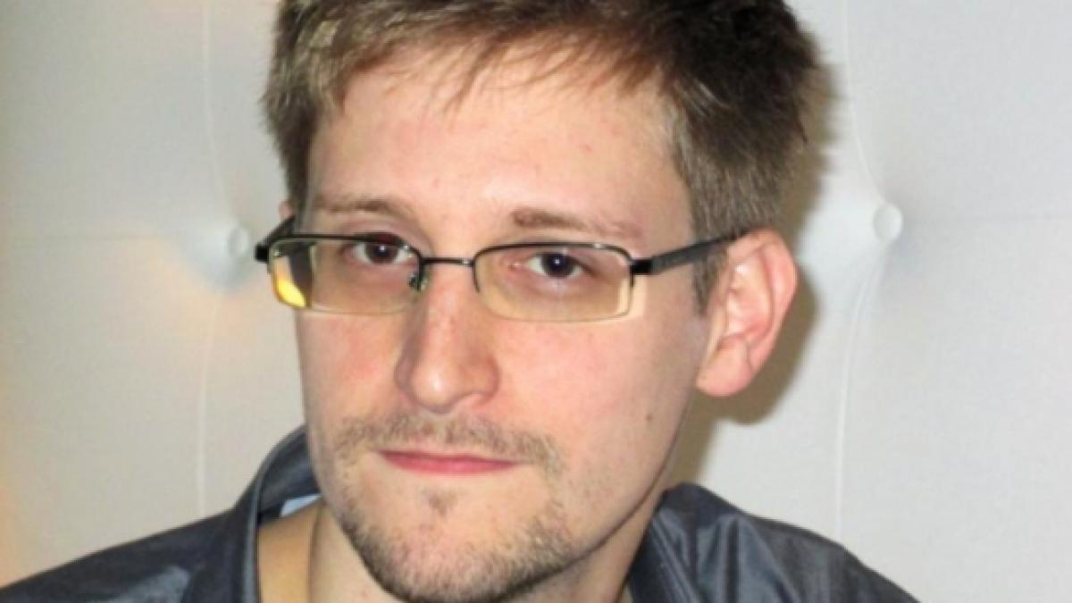 Fostul consultant CIA, Edward Snowden, a plecat din Rusia şi este în străinătate