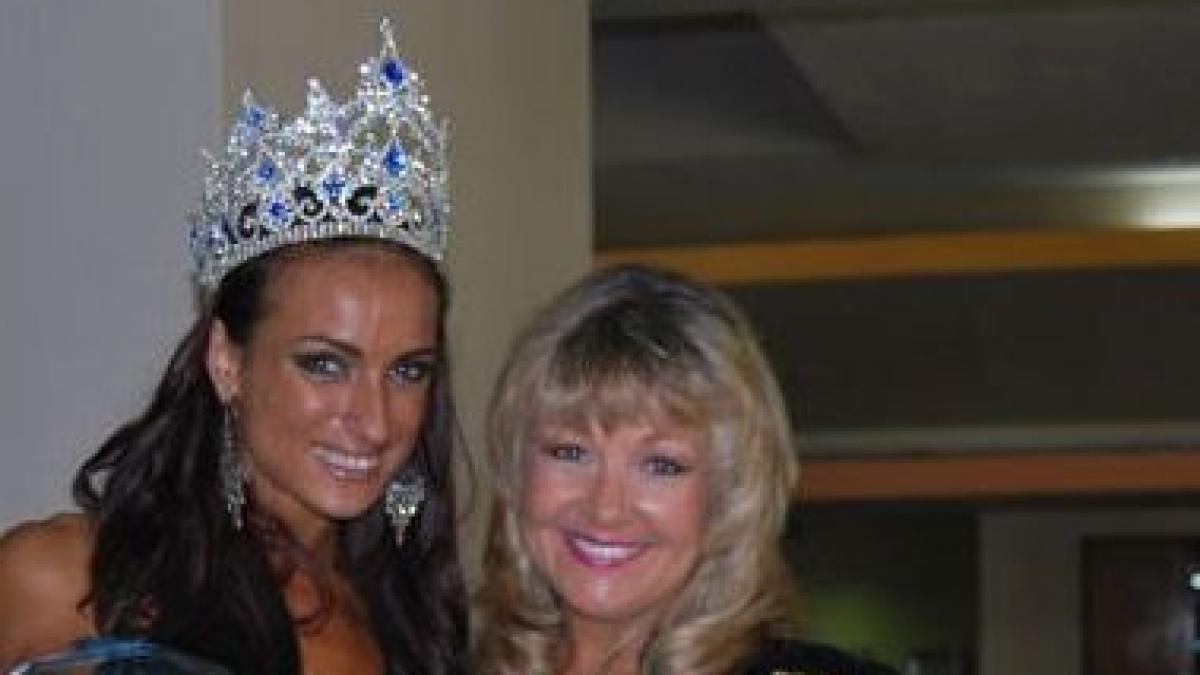 O ROMÂNCĂ are America la picioare. A primit COROANA de Miss Univers