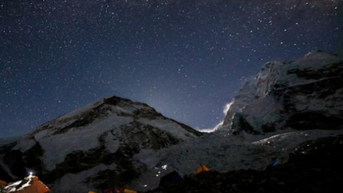 Everest în toată splendoarea. Iată imagini din vârful lumii