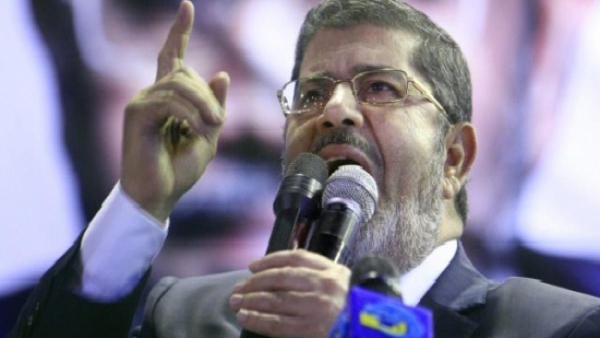 Egipt: Preşedintele Mohamed Morsi ar fi fost plasat în arest la domiciuliu