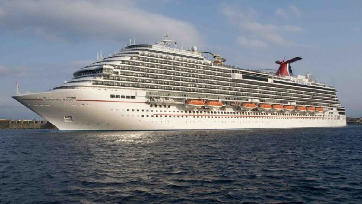 MOARTEA în croazieră. Un pasager a căzut de la balconul vasului Carnival Magic