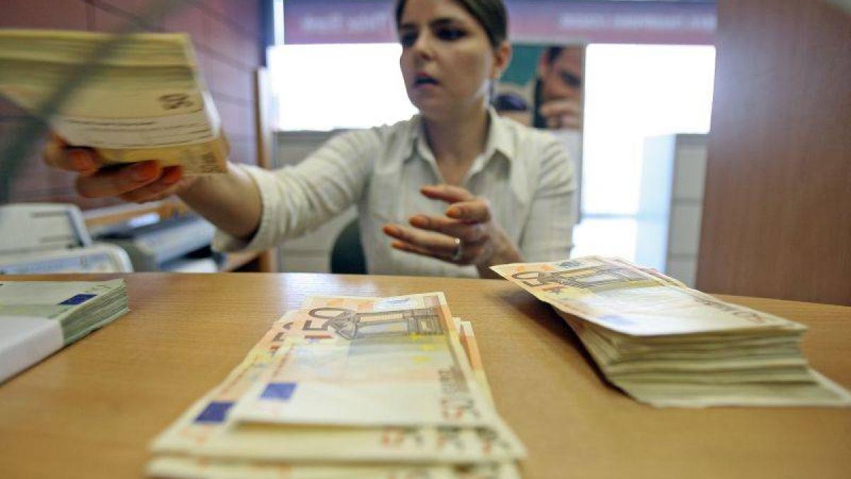 Creditul cu DOBÂNDĂ ZERO. Cum a reuşit un bihorean această PREMIERĂ în România