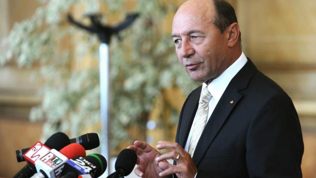 Băsescu a semnat revocarea lui Fenechiu şi numirea lui Ponta ca interimar la Transporturi