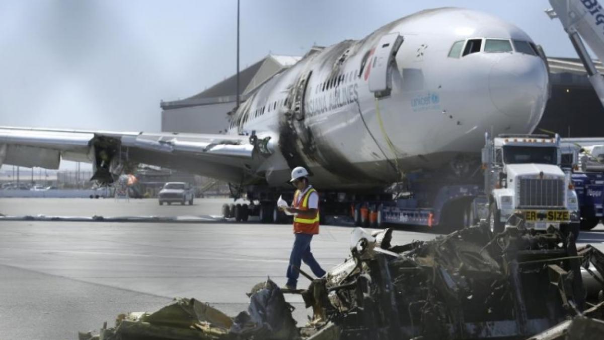 Demn de Final Destination: O tânără care a supravieţuit prăbuşirii zborului Asiana a fost călcată de un camion de pompieri