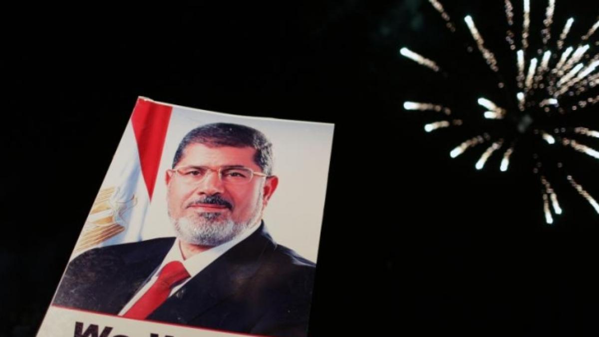 Mohamed Morsi, anchetat pentru activităţi de spionaj şi instigare la uciderea protestatarilor