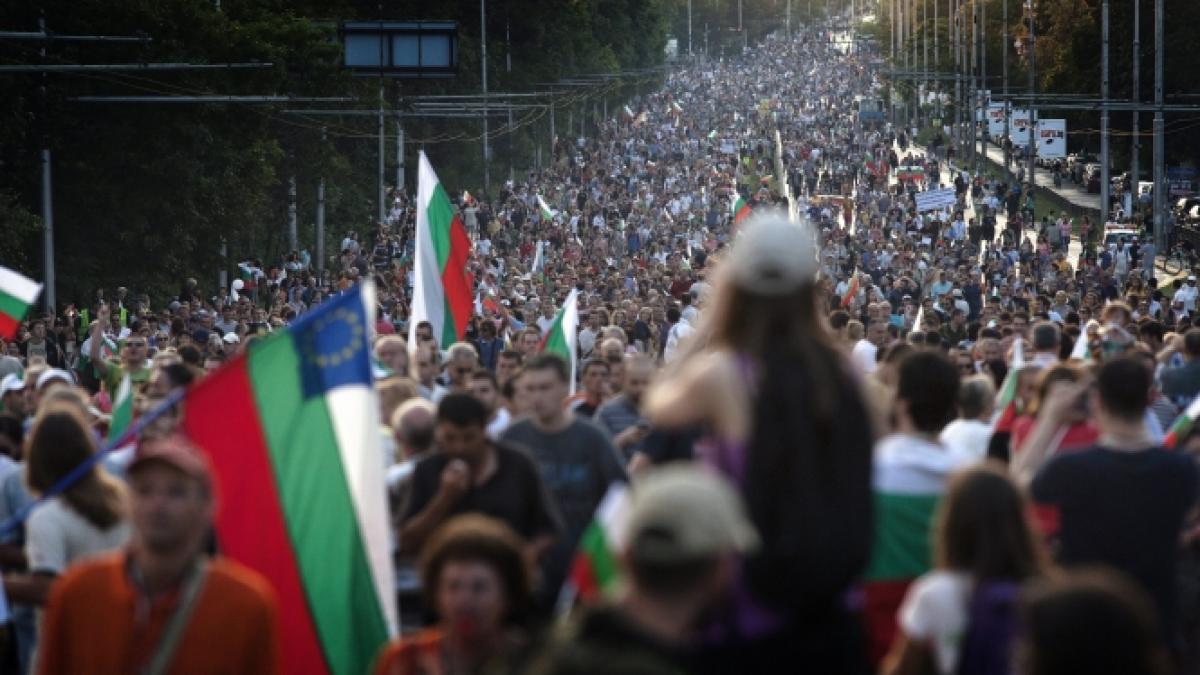 O lună de proteste în Bulgaria. Manifestanţii spun că nu vor renunţa la proteste până când premierul nu va demisiona