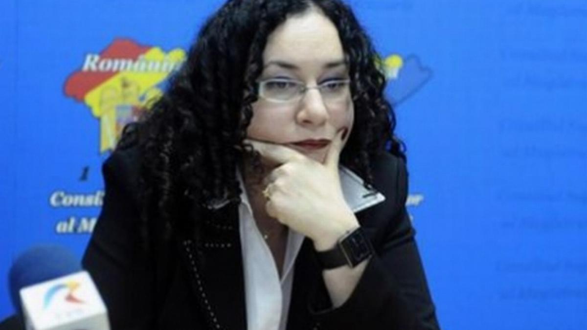 Şefa CSM, Oana Schmidt Hăineală, prietenă cu un procuror corupt