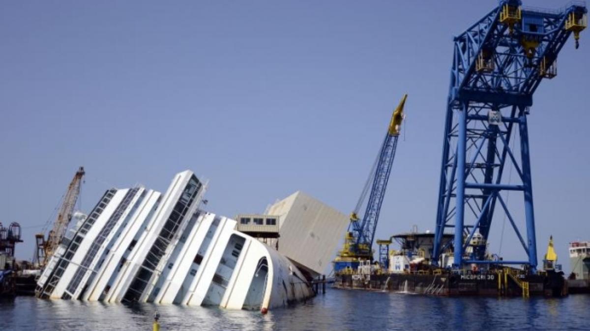 Cinci dintre persoanele acuzate în naufragiul Costa Concordia, condamnate la închisoare