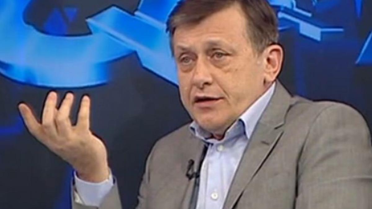 Crin Antonescu: Traian Băsescu vrea ca Victor Ponta să rămână interimar la Ministerul Transporturilor pentru a finaliza privatizarea CFR Marfă