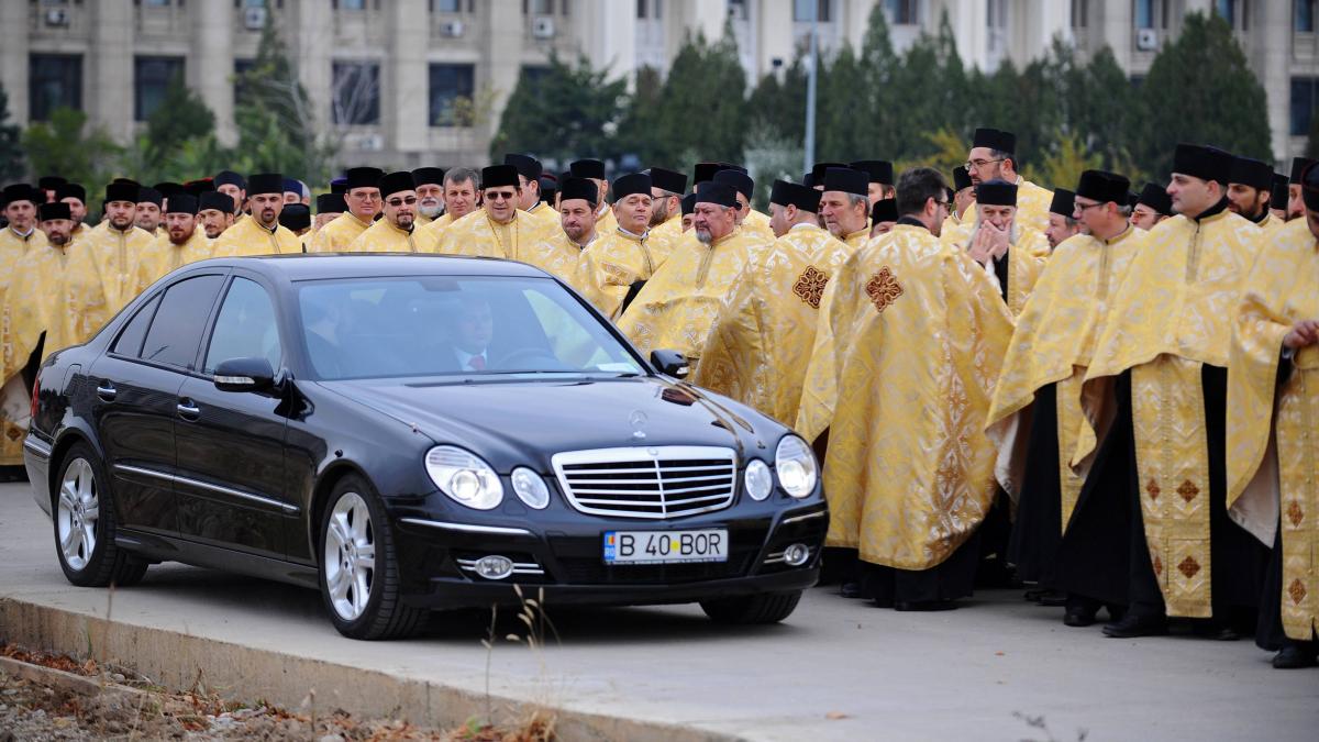 Este pentru prima dată în ISTORIA Bisericii Ortodoxe Române când se întâmplă asta. Ce pot face credincioşii