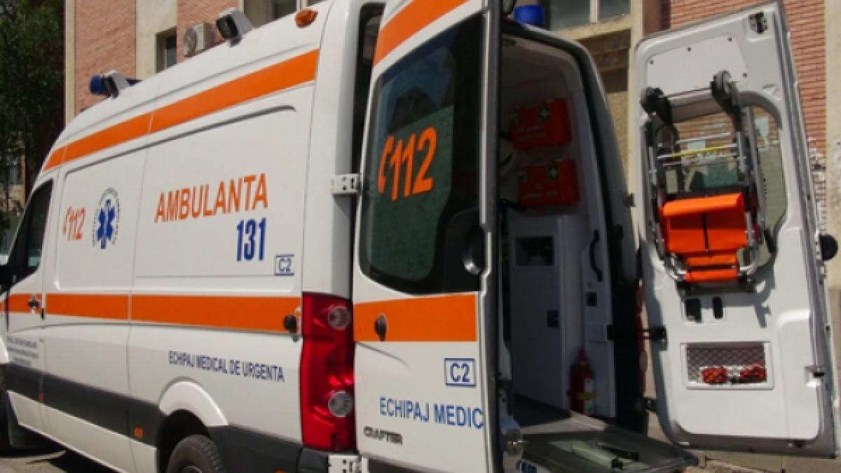 Botez de lux, marca PDL, terminat cu toxiinfecţie alimentară, pe patul de spital. 45 de oameni, internaţi de urgenţă