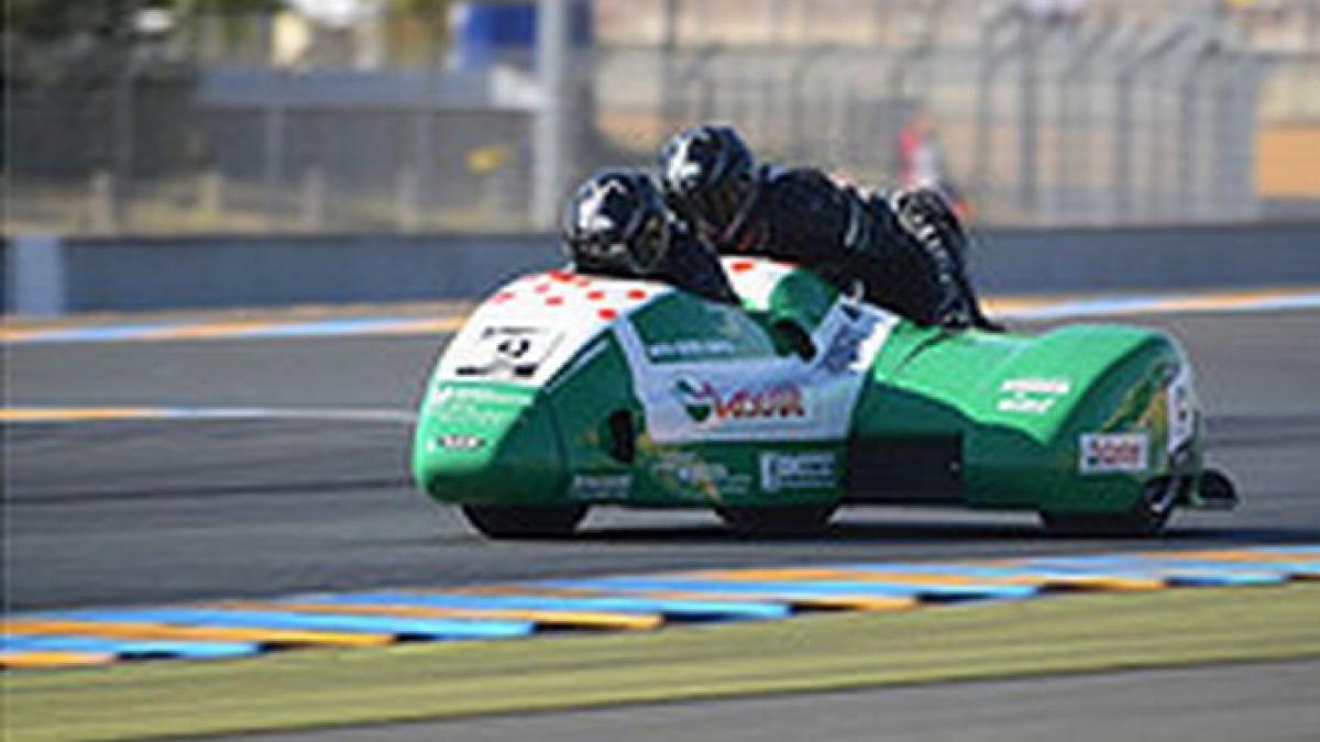 Tragedie la Campionatul Mondial de Sidecar. Un concurent şi-a pierdut viaţa