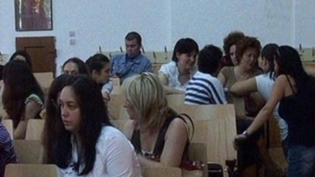 Învăţământul din România este un dezastru: 22 de profesori au obţinut note sub 2 la examenul de titularizare