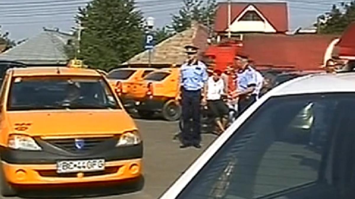 Jaf la drumul mare. Un taximetrist ieşean a fost ameninţat şi lăsat fără maşină