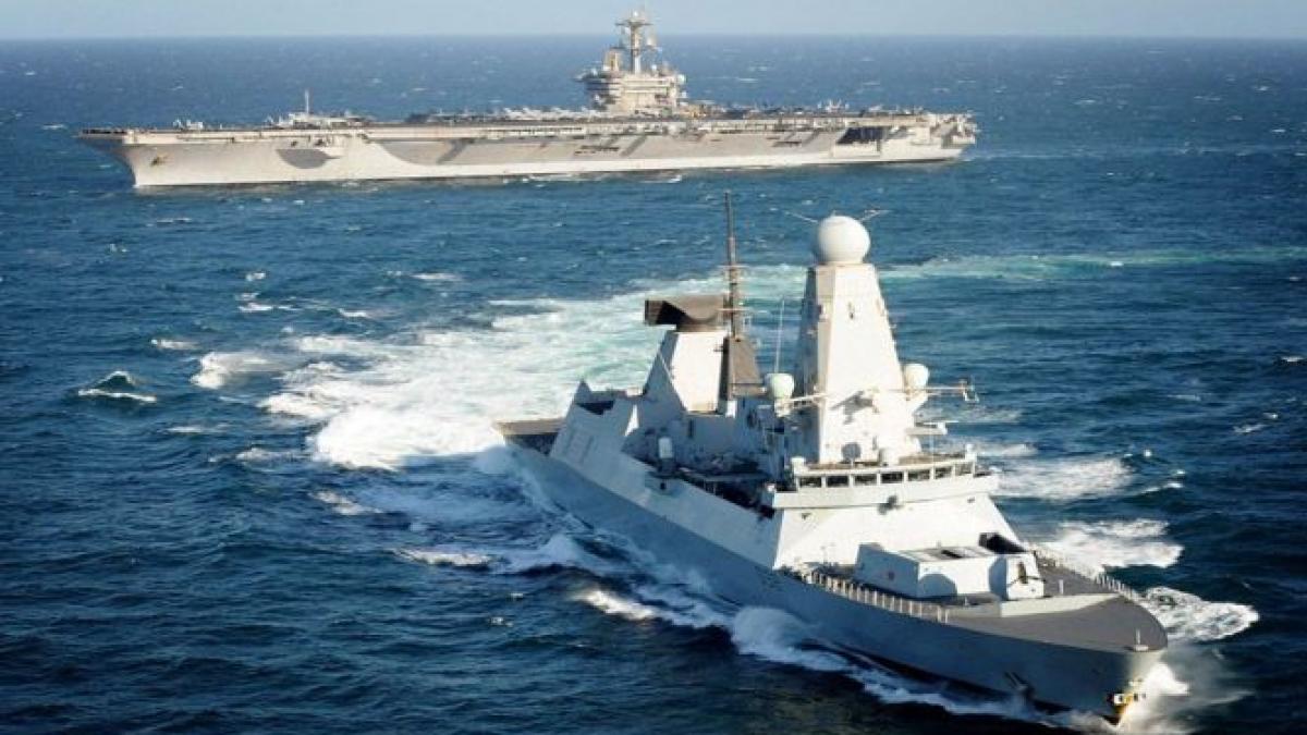 Tensiuni acute între Spania şi Marea Britanie. Londra trimite nave de război în strâmtoarea Gibraltar