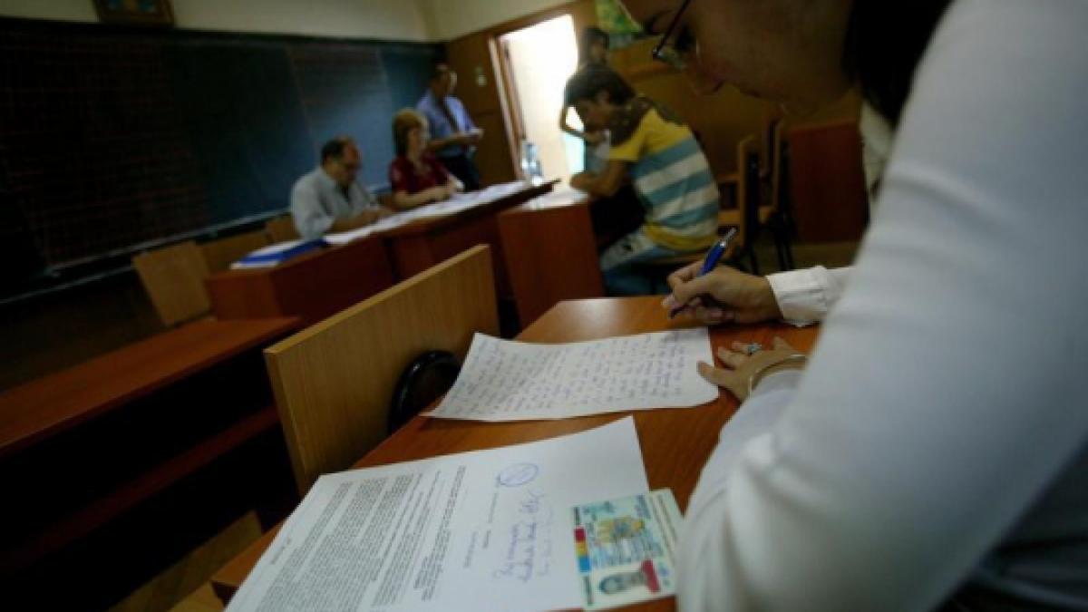 FRAUDĂ LA BAC: 96 de persoane, printre care şeful ISJ Ialomiţa şi profesori, urmăriţi penal