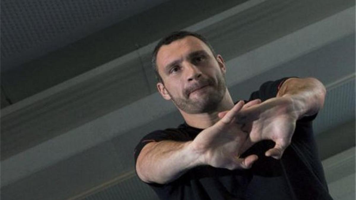 Klitschko amână din nou lupta cu Stiverne şi se pregăteşte pentru alegerile prezidenţiale din Ucraina