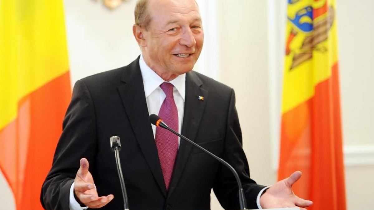 Băsescu, în Harghita: Am văzut la porţi steagul secuiesc. Oare nu era loc şi pentru cel românesc?