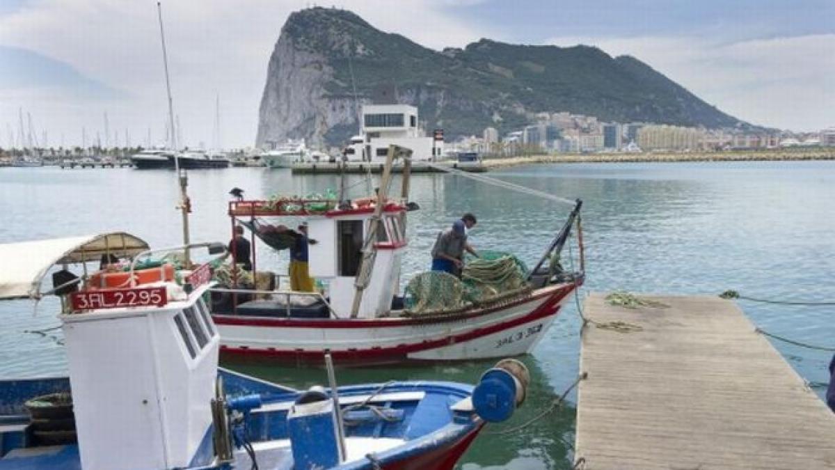 Marea Britanie RESPINGE propunerea Spaniei de a discuta problemele din Gibraltar