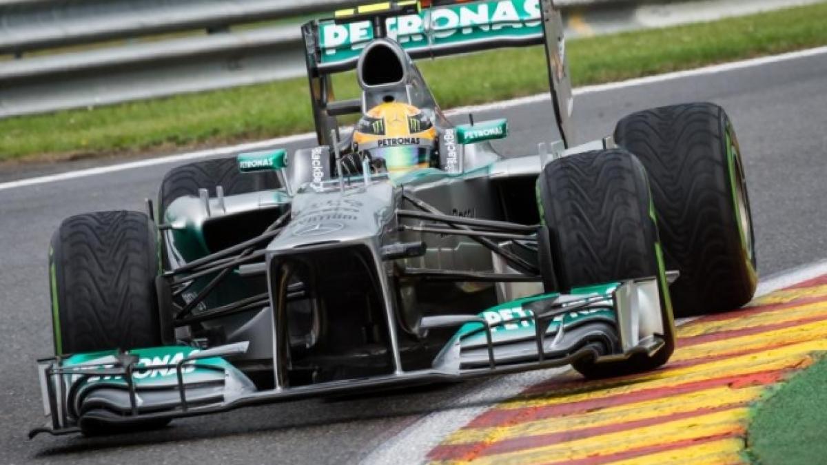 Lewis Hamilton, în pole position la MP al Belgiei